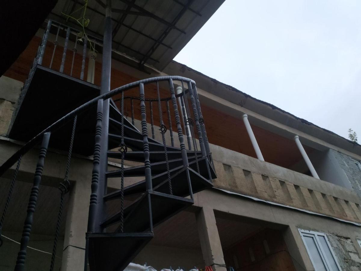 Guest House Nene Mestia Zewnętrze zdjęcie